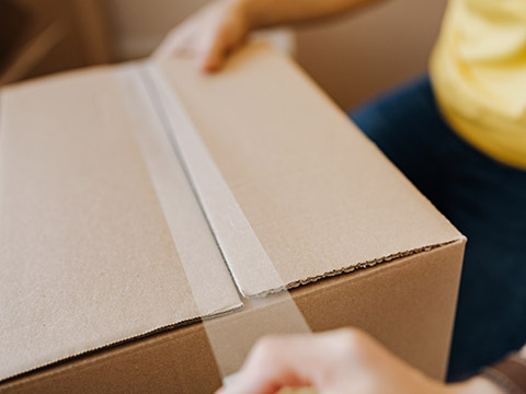 商品梱包スタッフ